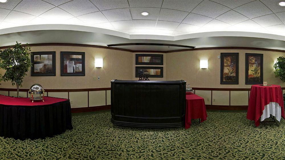 Courtyard By Marriott Oklahoma City Downtown Екстериор снимка