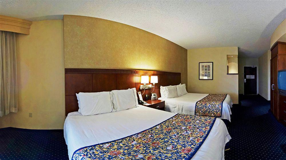 Courtyard By Marriott Oklahoma City Downtown Екстериор снимка
