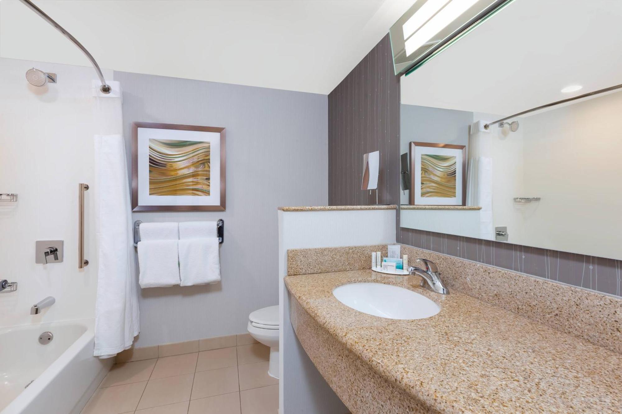 Courtyard By Marriott Oklahoma City Downtown Екстериор снимка