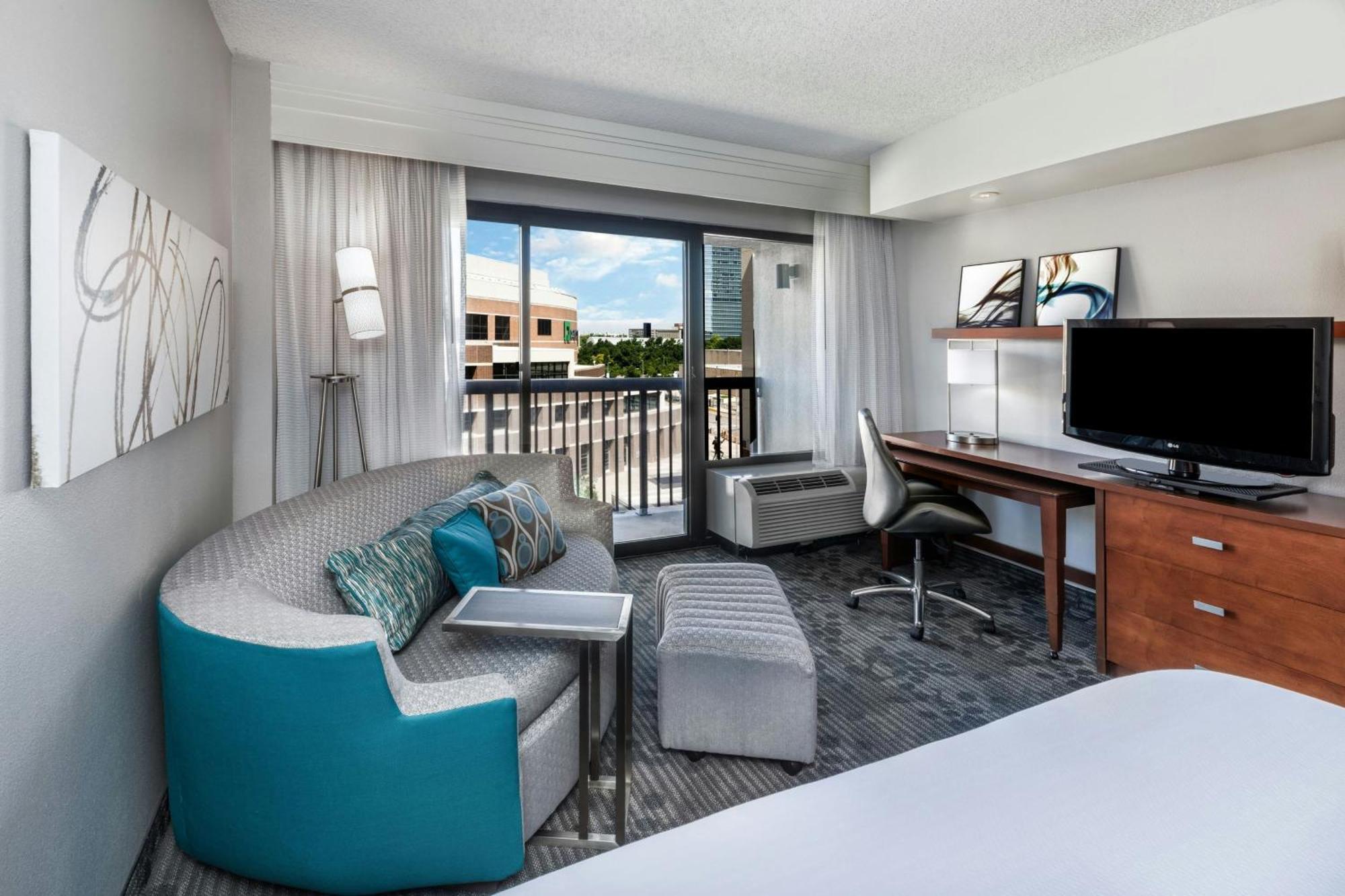 Courtyard By Marriott Oklahoma City Downtown Екстериор снимка