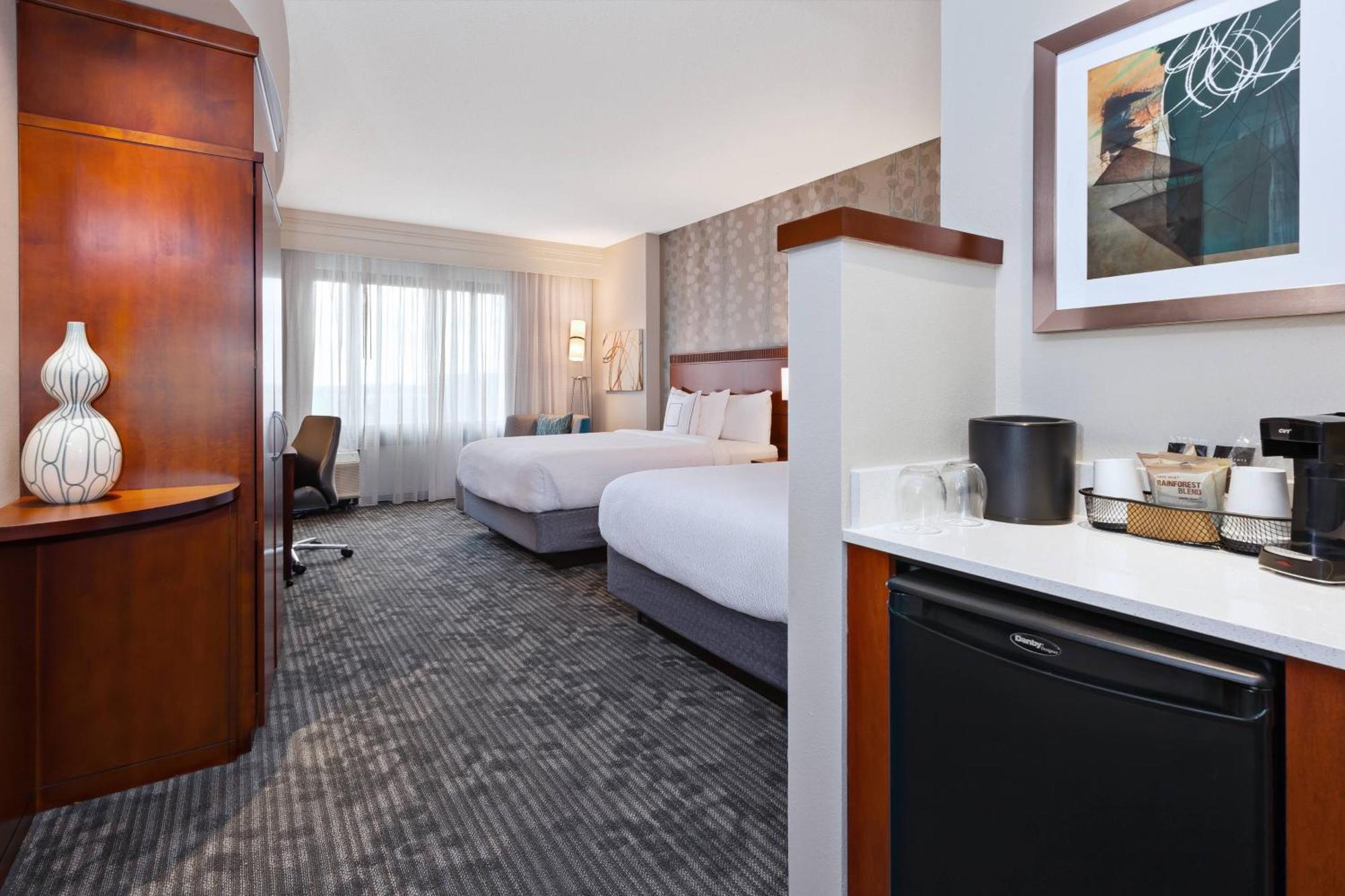 Courtyard By Marriott Oklahoma City Downtown Екстериор снимка