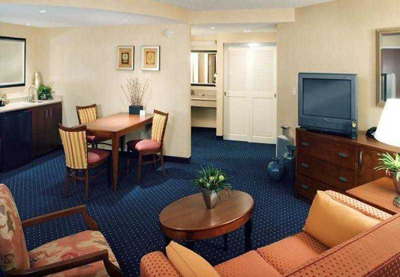 Courtyard By Marriott Oklahoma City Downtown Екстериор снимка